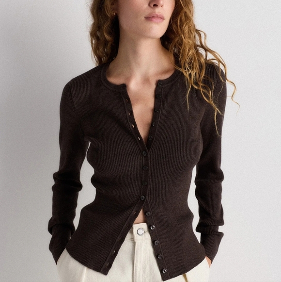 Quince Cotton Cashmere Fitted Ribbed Cardigan In Mocha Heather - Picture 8 of 16